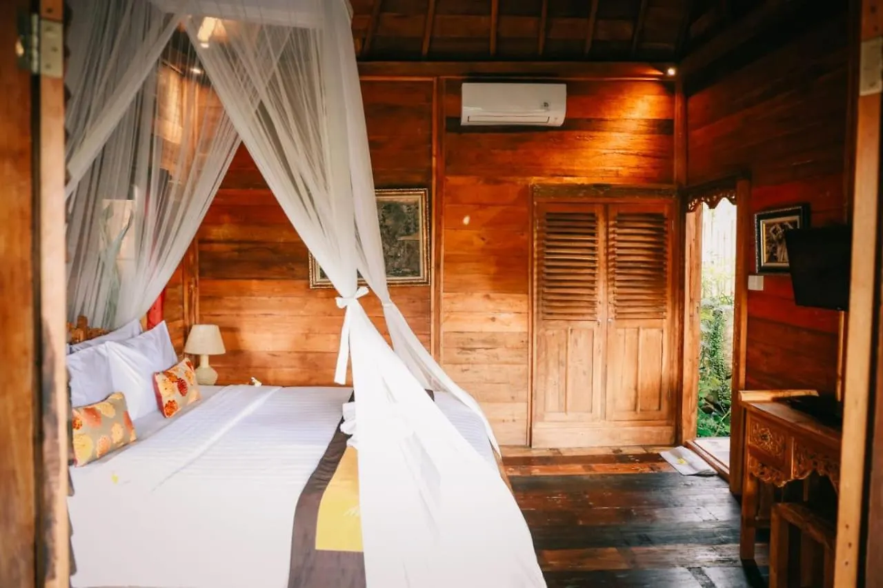 Villa Bale D'Uma Joglo à Ubud Indonésie